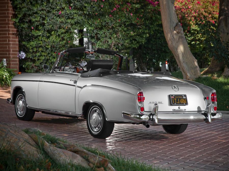 Mercedes-Benz 220 SE Cabriolet 1958 года  (фото 3 из 27)